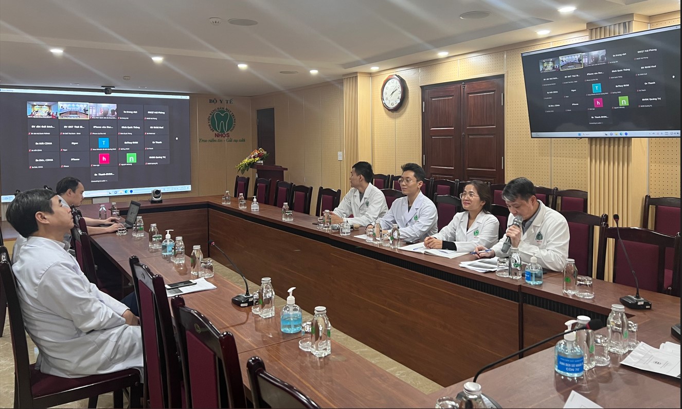 Quang cảnh buổi hội chẩn đầu cầu Trung ương